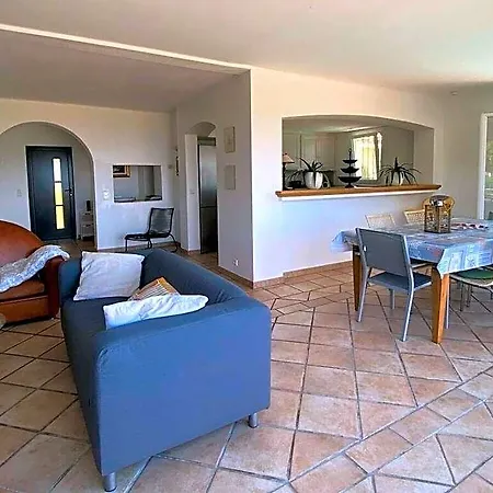Hotel La Quinta Comfortable 3*
