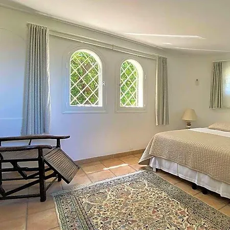 La Quinta Comfortable Hotel 3*